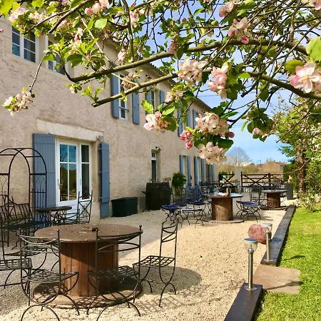 Le Relais D'Aulnay Bed & Breakfast Aulnay  Bagian luar foto