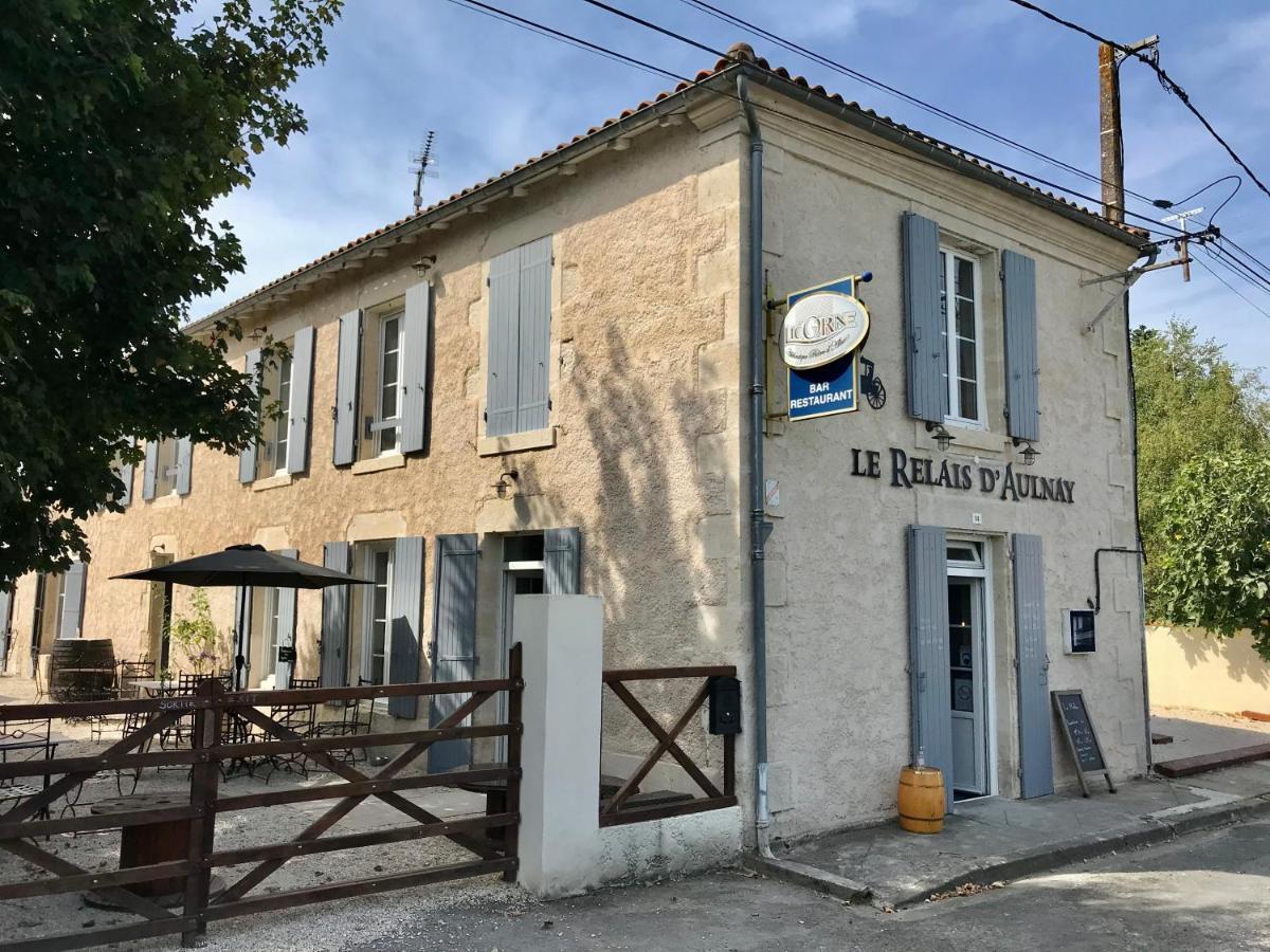 Le Relais D'Aulnay Bed & Breakfast Aulnay  Bagian luar foto